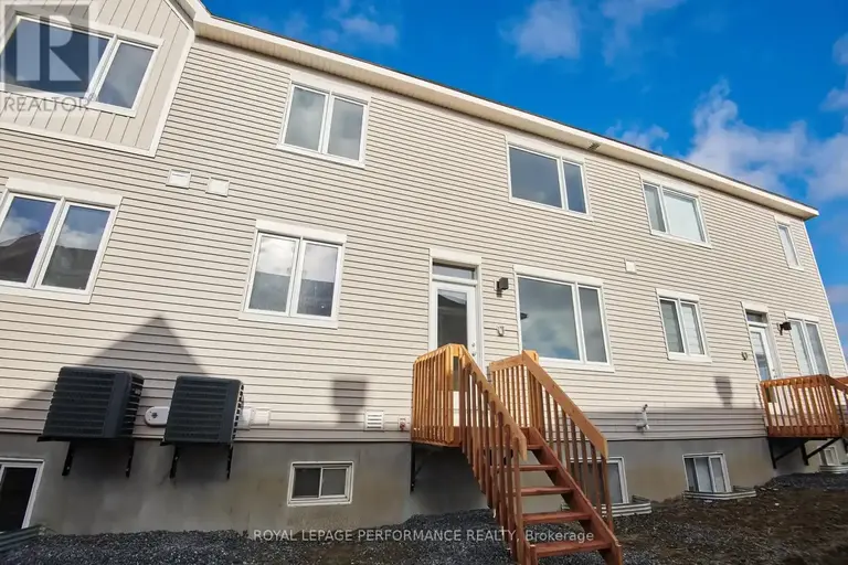 116 PIZZICATO STREET | 116 PIZZICATO STREET, Ottawa | 2977944