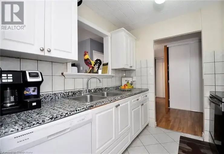 71 VANIER Drive Unit# 205 | 71 VANIER Drive Unit# 205, Kitchener | 2978156