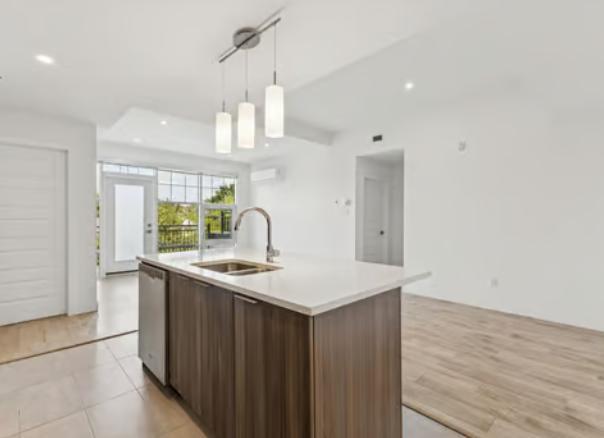 2 CH - 1 SDB - Gatineau - $2,400 /mo | 2978174