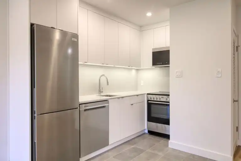 4390 Grand Boulevard | 4390 Grand Boulevard, Montreal | 2978919