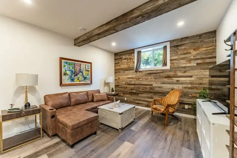 Legal Suite Near Trails & C-Train - Easy Access to Banff & Kananaskis | Calgary | 2979188