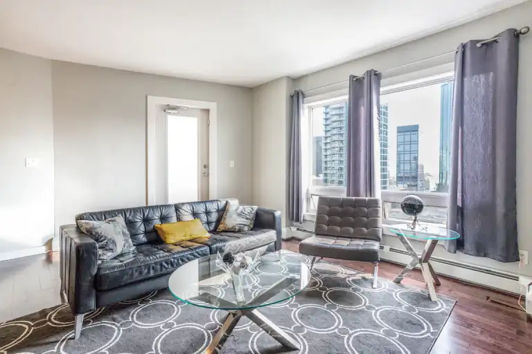 City Living in the ICON II on 104 Street | 1402 - 10152 104 Street Northwest, Edmonton | 2979197