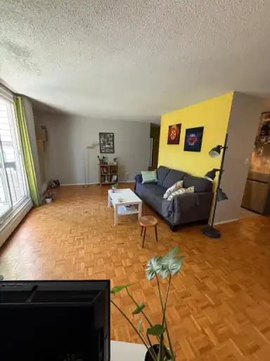 Cozy 2 bedroom furnished apartment, all utilities and Wi- Fi included | 315 Heritage Drive SE, Calgary | 2979199