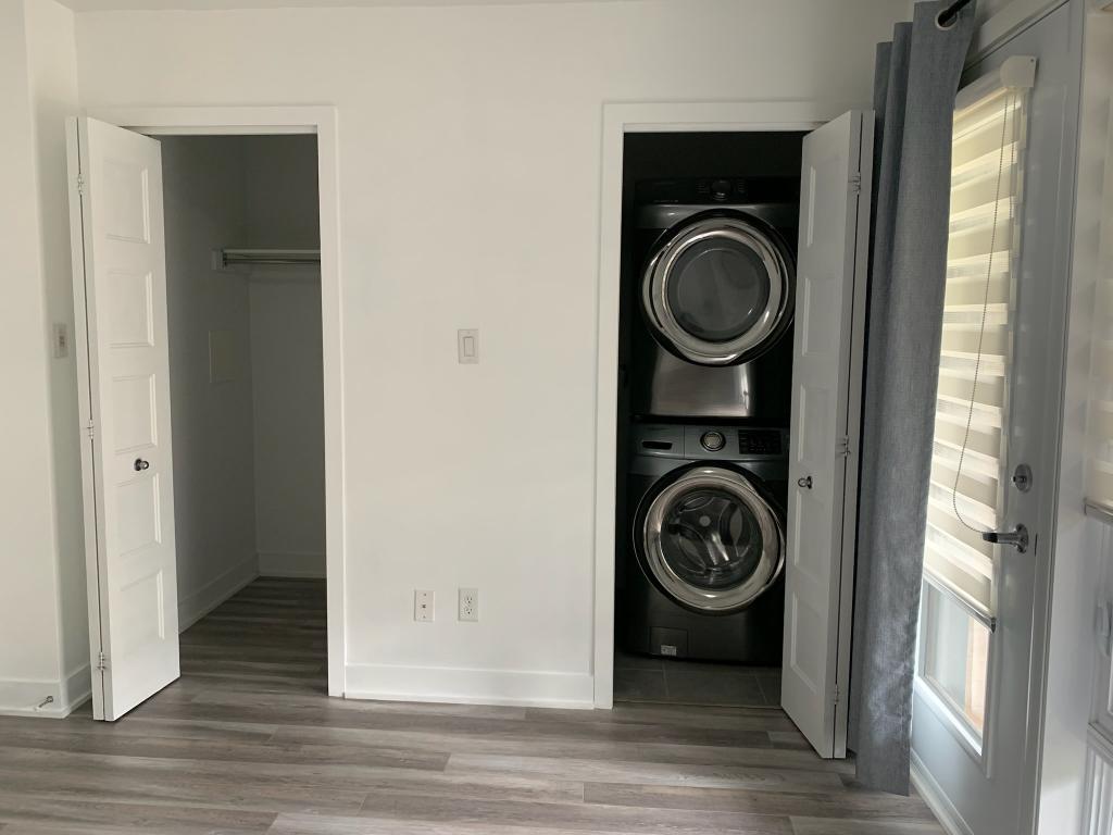 1275$ condo 1ch/1br (avec parking & electros/appliances) | 2979276