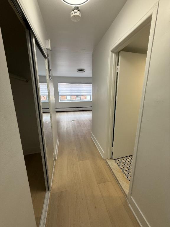 Downtown 2.5 – $1,350 All-In | 2979277