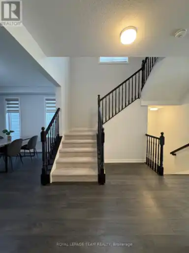 607 CYGNUS STREET | 607 CYGNUS STREET, Ottawa | 2979427