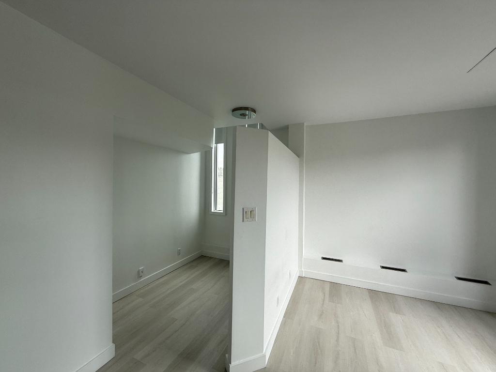 Penthouse-Style 1-Bedroom – $1,395/Month – Mont-Royal Views | 2979535