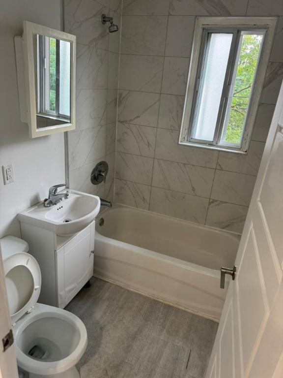 Appartement 4½ à louer Rosemont | 2 chambres | Métro | Stationnement | Libre | 2979542