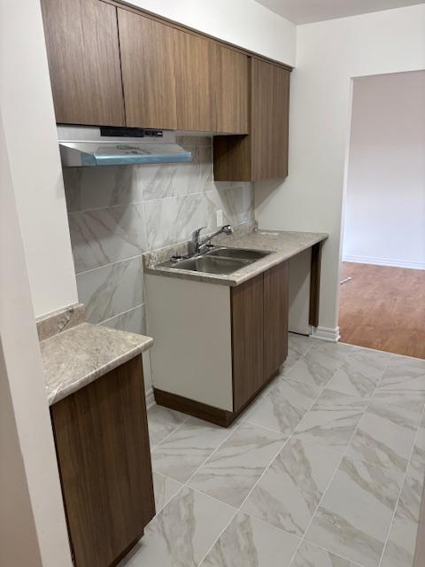 Boucherville, grand 5 1/2 libre 1er septembre, complètement rénové, $1600 | 2979545