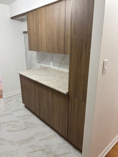 Boucherville, grand 5 1/2 libre 1er septembre, complètement rénové, $1600 | 2979545