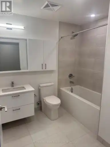 2909 - 30 UPPER MALL WAY | 2909 - 30 UPPER MALL WAY, Vaughan | 2979959