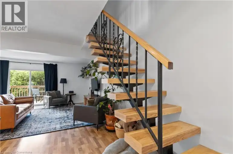 759 YORK Avenue N | 759 YORK Avenue N, Listowel | 2980030