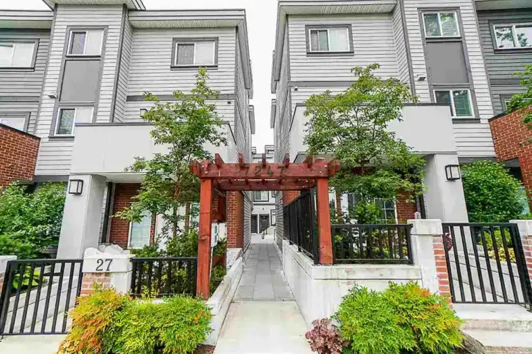 Townhouse for rent at 7247 140 Street | 7247 140 Street, Surrey | 3020018
