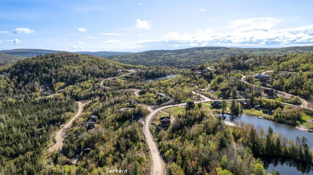 Superbe terrain avec vue sur la station de ski de Val Saint-Côme | 2999617