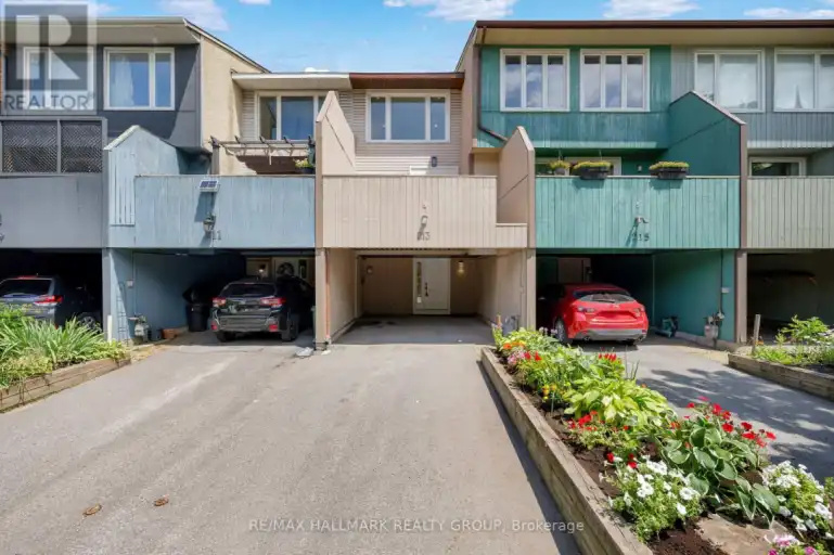 213 BOOTH STREET | 213 BOOTH STREET, Ottawa | 2981370