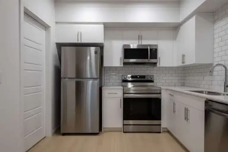 GREAT SUITE IN ORCHARDS | 756 Orchards Boulevard Southwest, Edmonton | 2981476