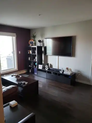 GORGEOUS 2 BEDROOM 2 BATHROOM CONDO, UTILITIES AND HEATED PARKING INCLUDED | 203 - 2204 44 Ave NW, Edmonton | 2981478
