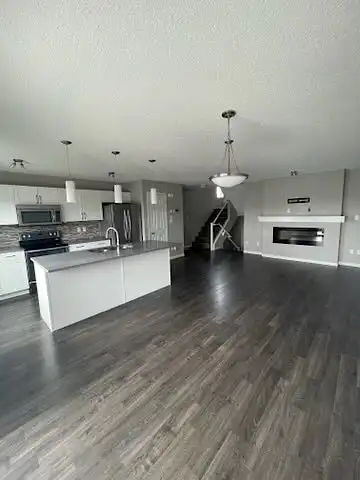 Family neighbourhood | Edmonton | 2981485