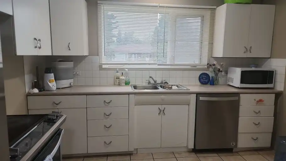 3br 1ba Upper Level House | Red Deer | 2981747