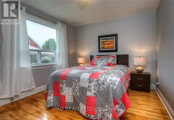 MAIN FLOOR - 444 STIRLING AVENUE S | MAIN FLOOR - 444 STIRLING AVENUE S, Kitchener | 3041986