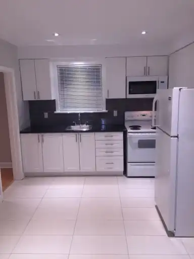 3 Bedroom House for Rent Scarborough (Pharmacy and St.Clair) | 615 Pharmacy Avenue, Toronto | 2982405
