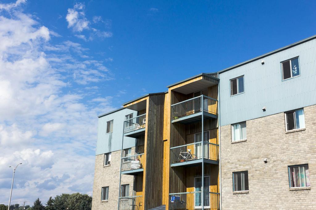 4 1/2 Charlesbourg Place Gros Pin 1er septembre (cession) | 2982692
