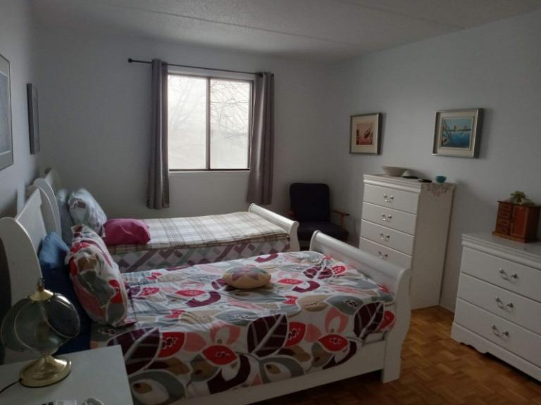 GRAND ET LUMINEUX 4.5 DISPONIBLE 1er MARS | 2982712