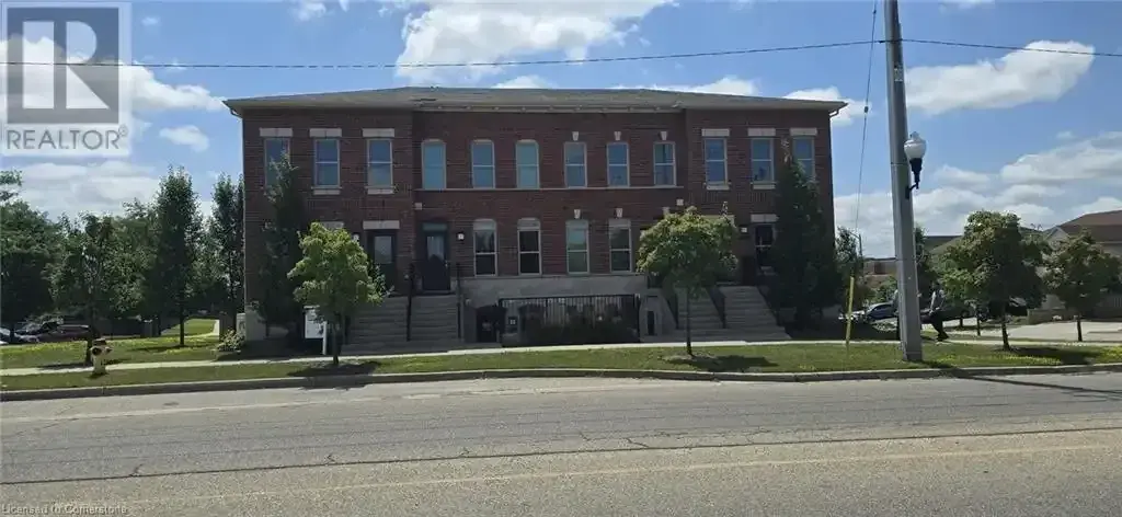275 MAX BECKER Drive Unit# 4 | 275 MAX BECKER Drive Unit# 4, Kitchener | 2983531