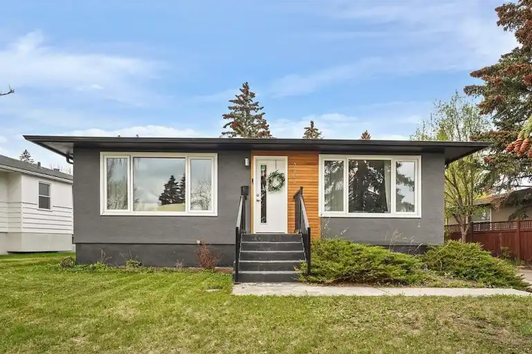 Comfortable and legal basement STUDIO in Killarney! | 3207 Kenmare Crescent Southwest, Calgary | 2984161