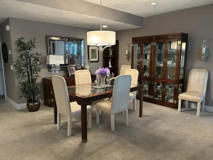 Furnished and Professionally Decorated Walkout Suite - luxurious neighbourhood | Calgary | 2984178