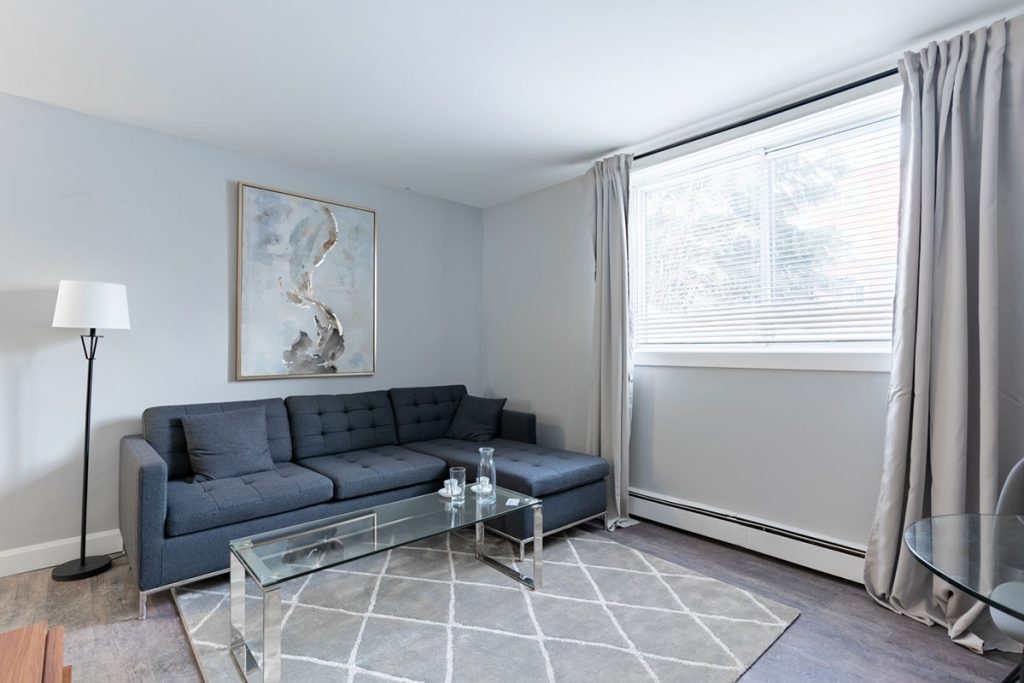 Rue Crevier Apartments | 2984246