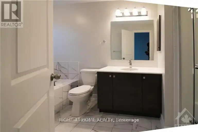 34 PLANK STREET | 34 PLANK STREET, Ottawa | 2985105