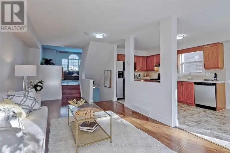 553 ACTIVA AVENUE | 553 ACTIVA AVENUE, Kitchener | 2985166