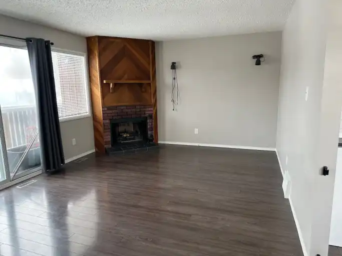 Canora Half Duplex both levels with fenced backyard | Edmonton | 3009357