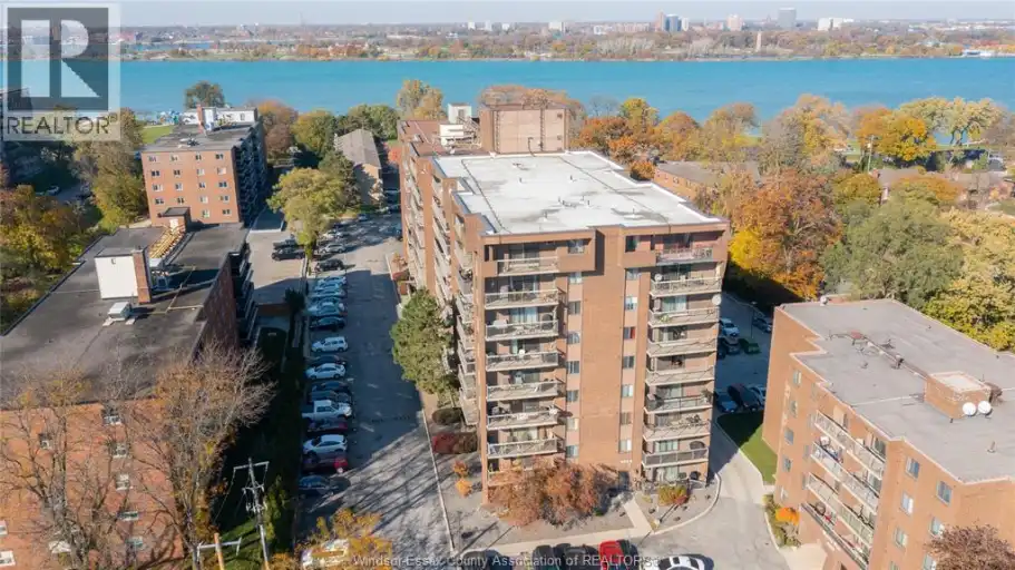 3936 WYANDOTTE Unit# 301 | 3936 WYANDOTTE Unit# 301, Windsor | 2986716