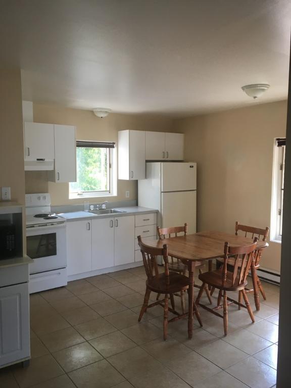 Logement 4 1/2 | 2987224