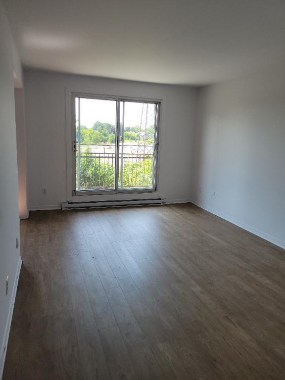 SUPERBE 41/2 Laval des rapides | 2987251