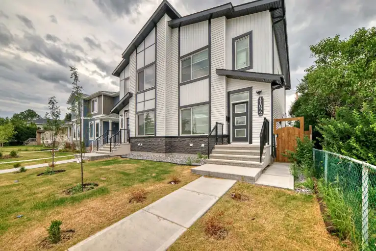 4 bedroom-3 bathroom Half Duplex available for September 1st! | 11022 149 Street, Edmonton | 2987564