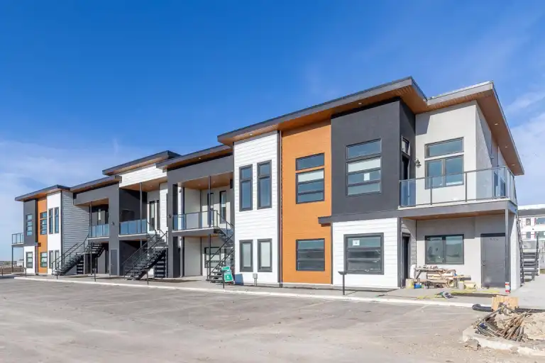 Ellington Flats | 40 Ken Oblik Drive, Winnipeg | 2987597