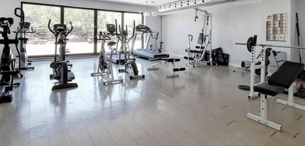 3 1/2 panama Brossard | 2987645