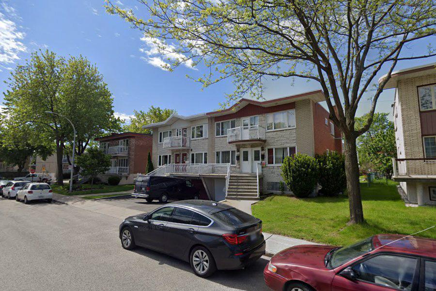 ANJOU GRAND 51/2 +COUR +STATIONNEMENT 1 ER OCTOBRE | 2987901