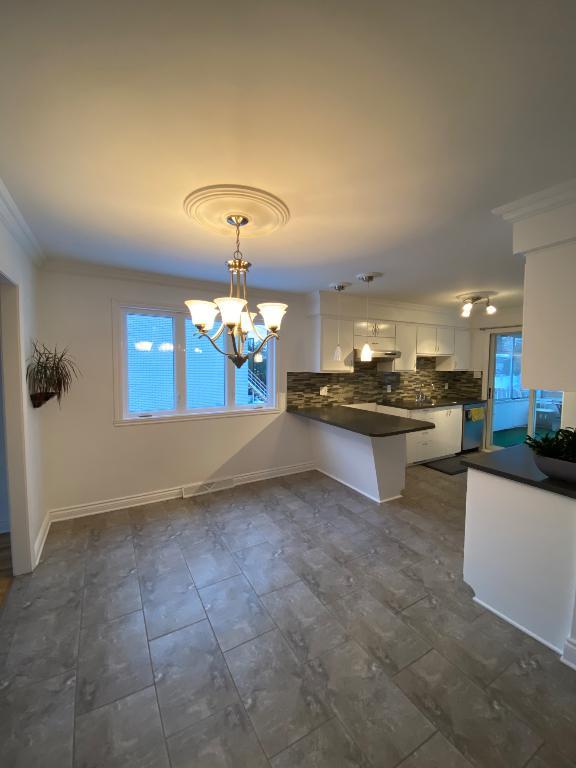 Voici au beau grand 5 pièces, lumineux très propre. | 2987915