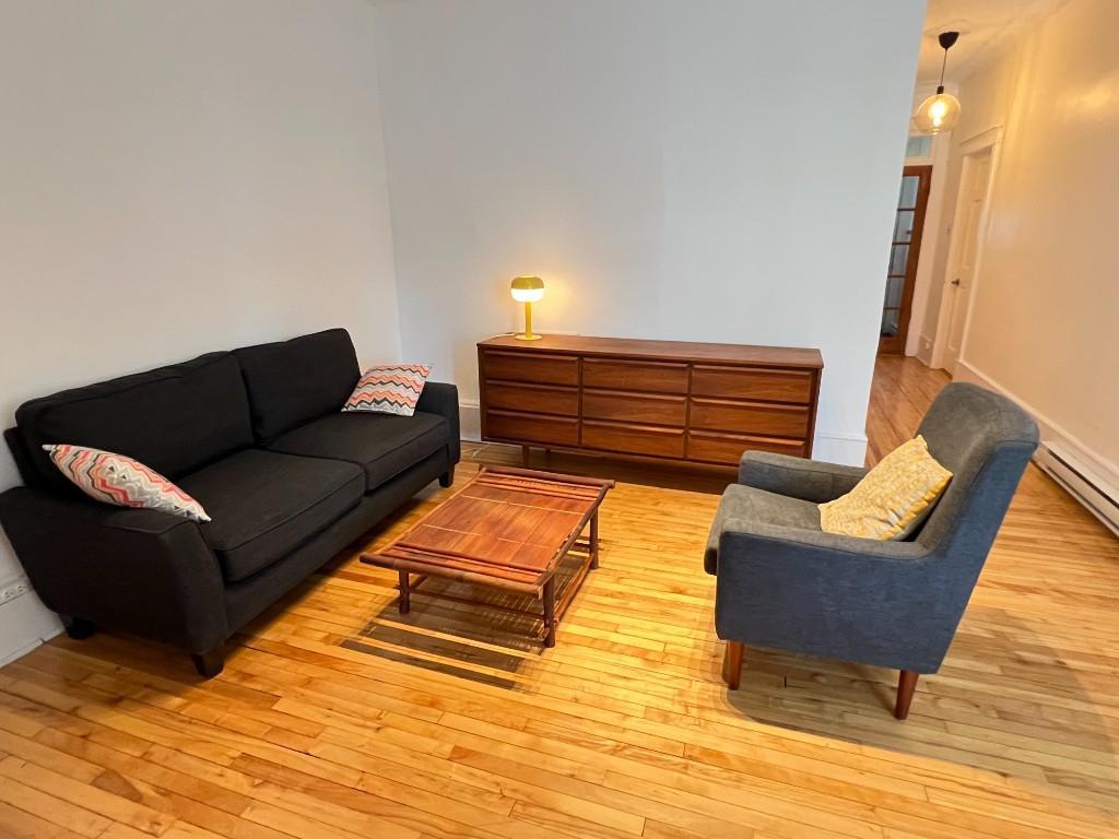 5 1/2 Meublé - Metro Parc - 3 chambres | 2987921