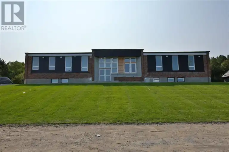 5 Westview Unit# 102 | 5 Westview Unit# 102, Lively | 2988032
