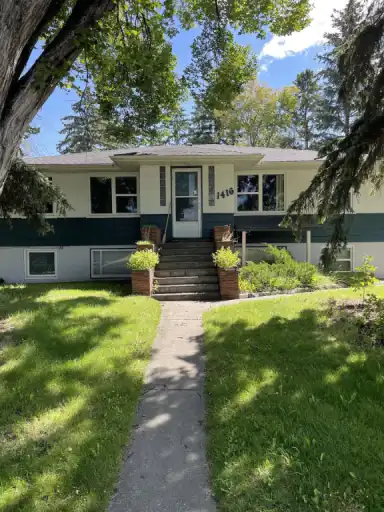 Nice bright character main floor 2 Bdrm suite | 1416 Remington Rd NE, Calgary | 2988140
