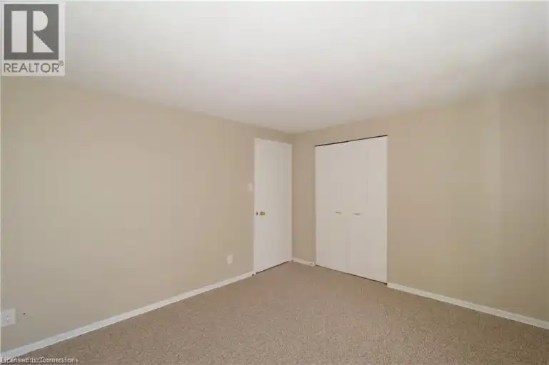 395 KINGSCOURT Drive Unit# 2 | 395 KINGSCOURT Drive Unit# 2, Waterloo | 3040807