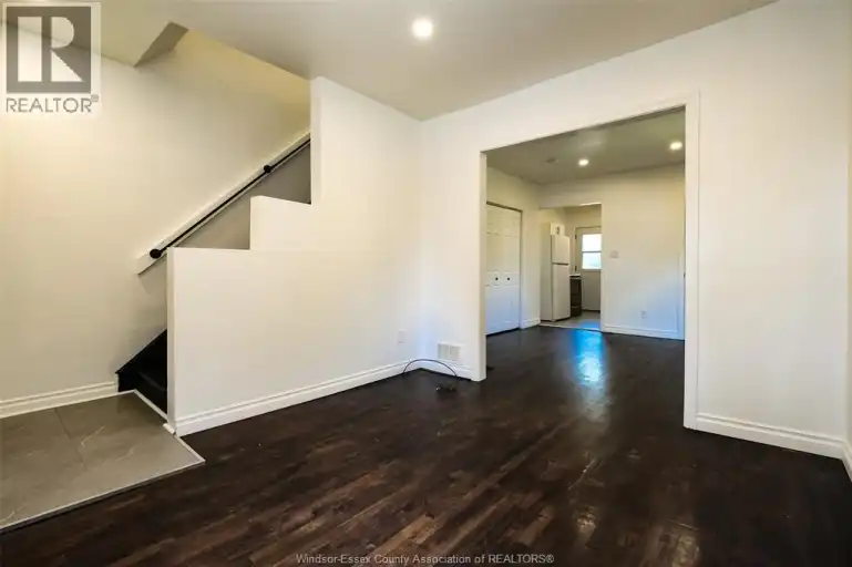 330 Grove AVENUE | 330 Grove AVENUE, Windsor | 2988672