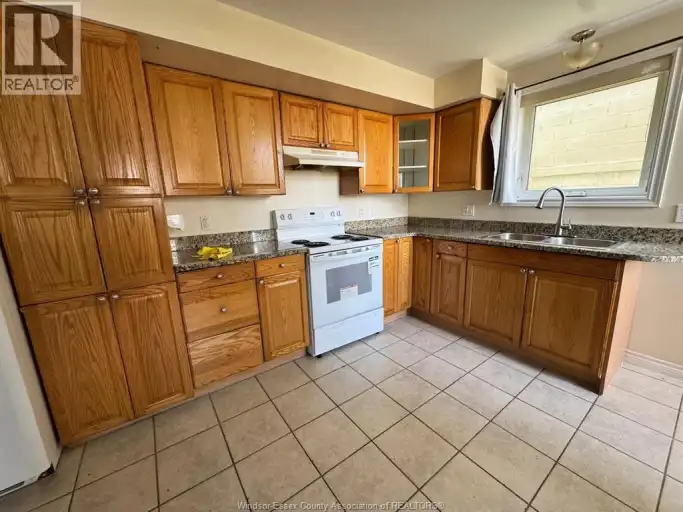 319 TUSCARORA STREET Unit# 1 | 319 TUSCARORA STREET Unit# 1, Windsor | 2988702