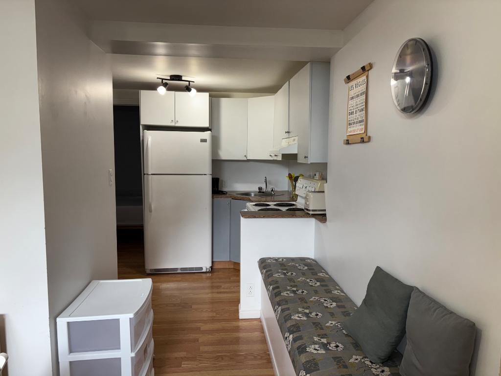 Près du cégep joli 3 1/2 | 2989144