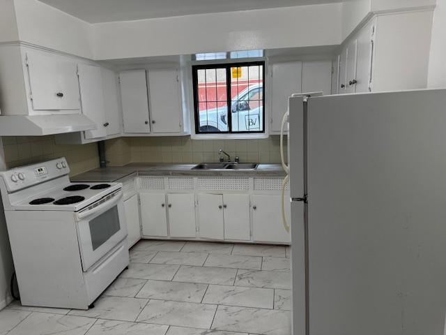 CDN | RDC | 2 CHAMBRES À COUCHER | 2989174